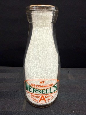 Vintage Wersell's Pyro Glazed Pint 2 Color Milk Bottle T.R.P.P.