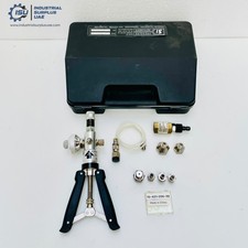 SI Instruments TP1-40 Handheld Test Pump Pressure Calibrator 0.9) to 40 Bar #2