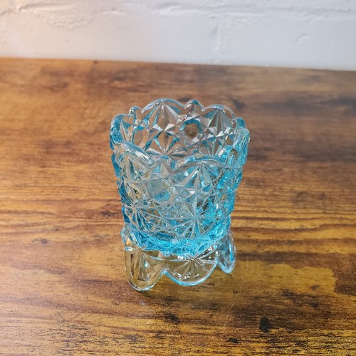 Vintage LG Wright Gänseblümchen Knopf Fuß Zahnstocher Halter blau Glas Windlicht Dekor
