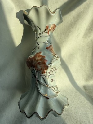 Vintage Sawely Sighișoara Romanian Porcelain Ruffled Vase Floral Gold Trim EUC