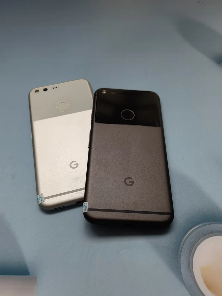 Working well Google Pixel 1st Gen -32GB/128GB - white Black (Unlocked) 4G phone - Image 3 of 4