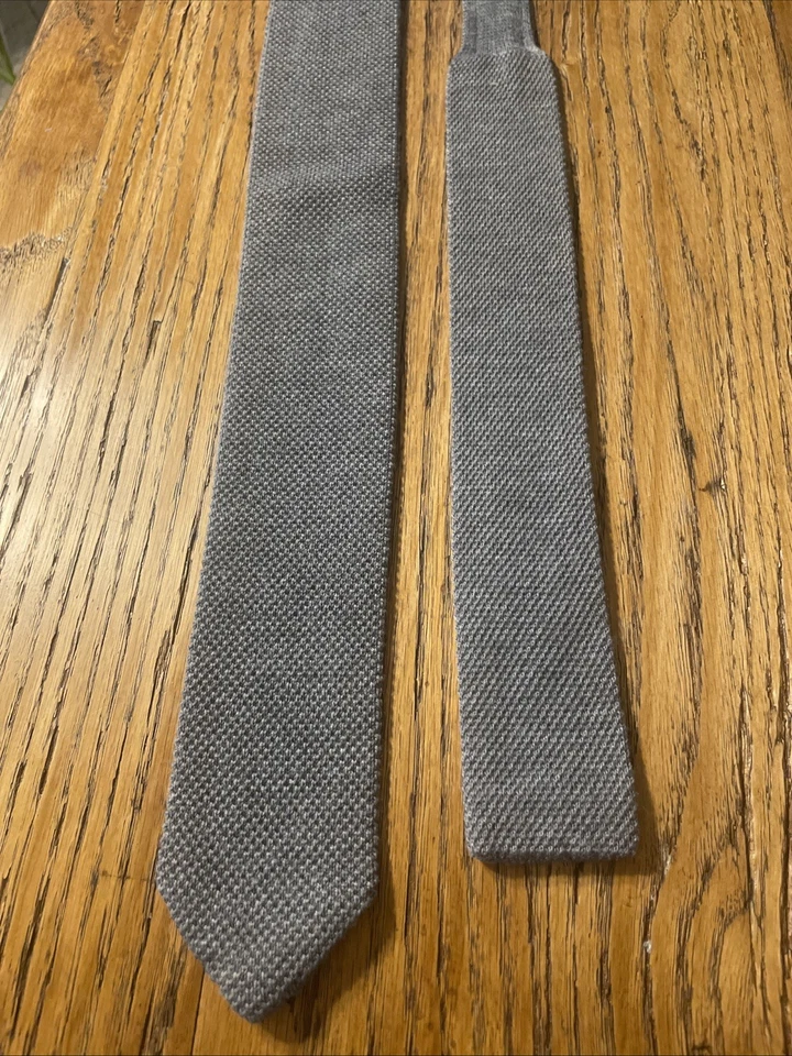 EUC Beams Japan Gray Trunk Sock Tie Knit Skinny Made In Italy - Image 4 of 4