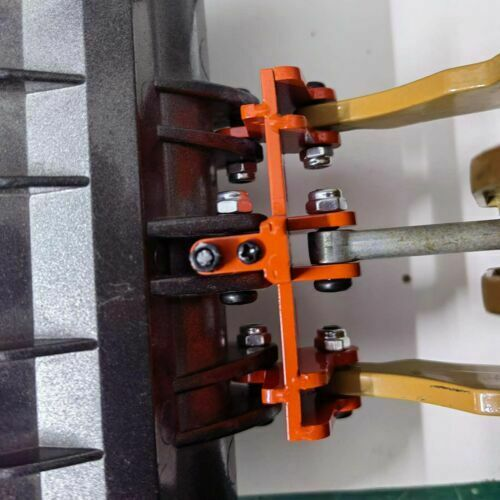 Red Modification Metal Manual Bucket Changer for Huina 583 Loader RC Excavator - Picture 5 of 12