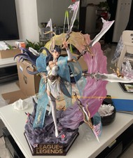 Infinity Studio League of Legends LOL The Blade Dancer Irelia Estatua de Resina