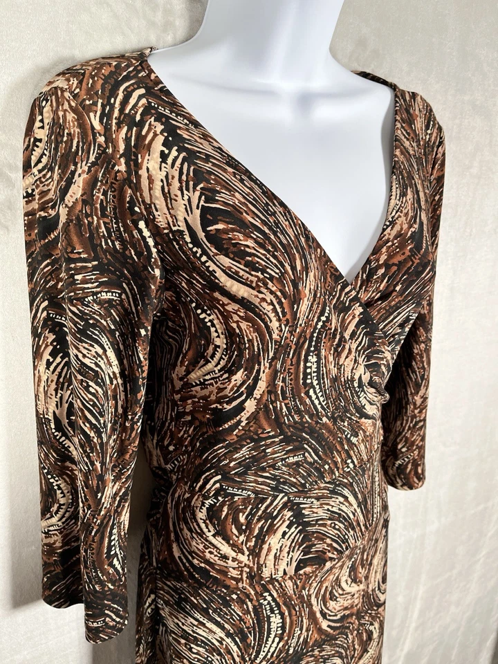 Black Label by Evan Piccone Women’s Paisley Wrap Dress with 3/4 sleeves size 6 - Image 4 of 4