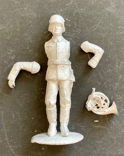 Tradition 54mm French Horn German Army Bandsman Metal unpainted Kit T54264 - Picture 8 of 10