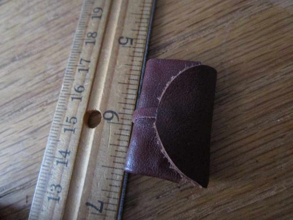 Franklin Mint 1/10 Indian Motorcycle Leather Tool Roll Pouch Bag W/Tools Danbury - Image 3 of 4