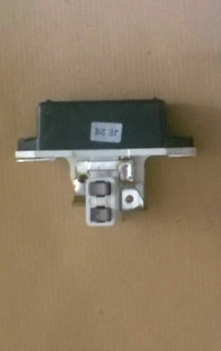 Regolatori di tensione OEM originali per auto