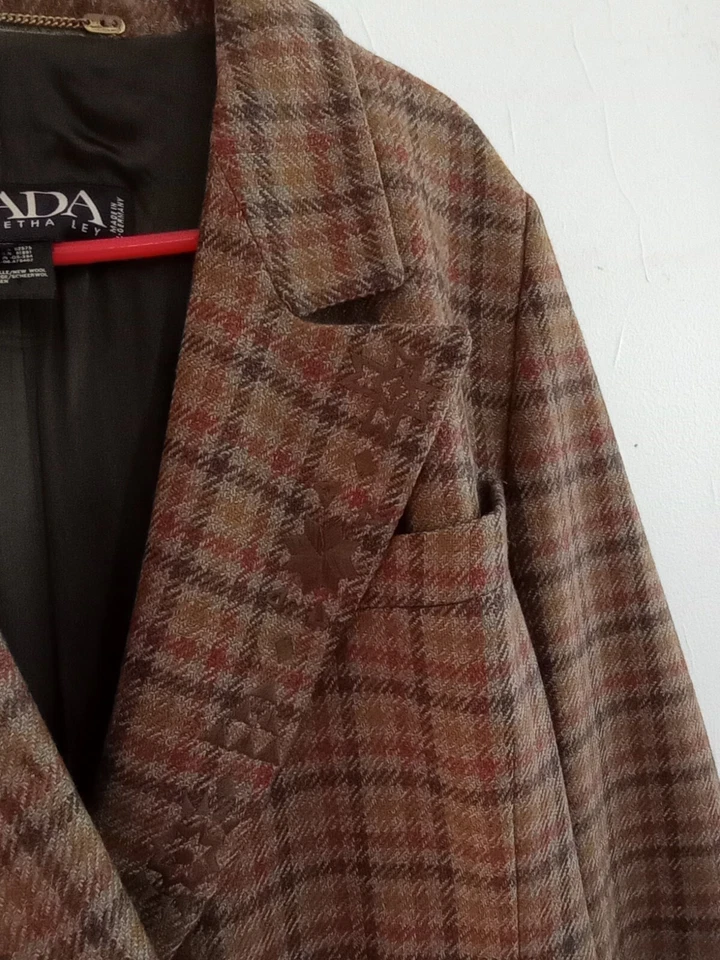 Vintage ESCADA Margarita Ley Olive Plaid Wool  Blazer Jacket 2 Button Size 40 - Image 4 of 4