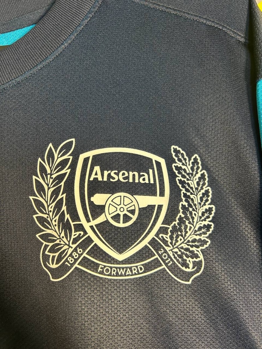 Arsenal Kit Jersey Medium 2011 2012 Away Shirt 423983-472 Soccer