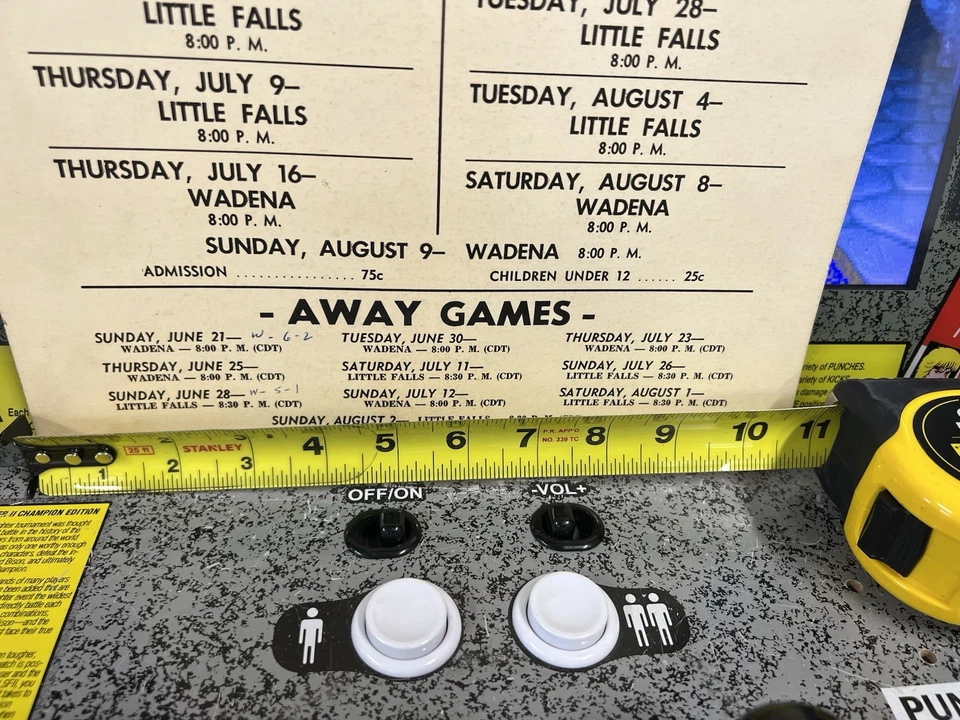 Tabla de programación de béisbol 1964 B-W Twins Minnesota Midwest Collegiate League 11x17 Foto 2 de 4