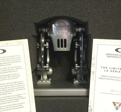 OAKLEY ROBOTIC STOREFRONT DISPLAY PIECE Limited Ed