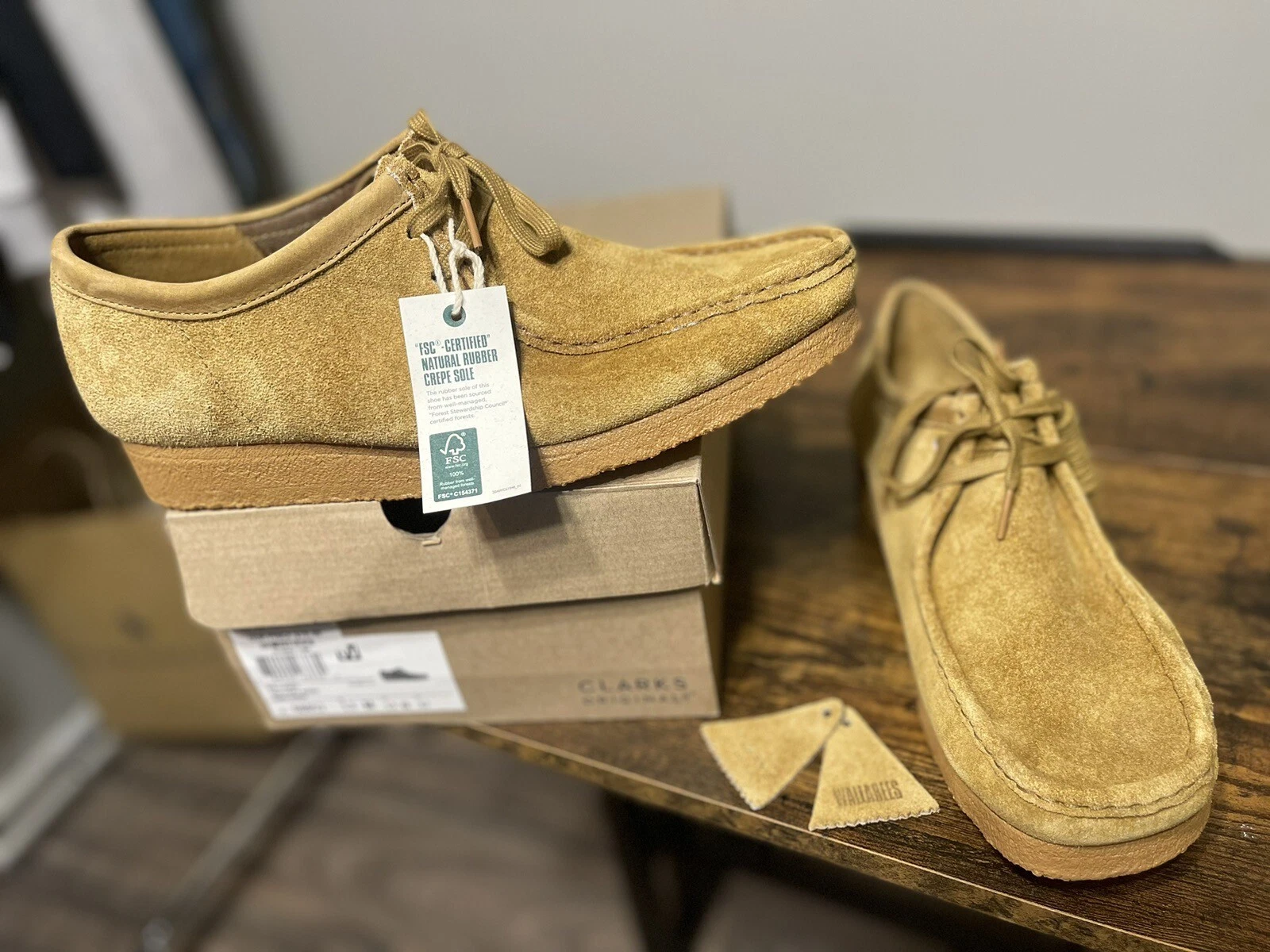 Stivali da uomo Clarks Originals rovere wallabee pelosi pelle scamosciata marrone scuro 26168852 taglia 13