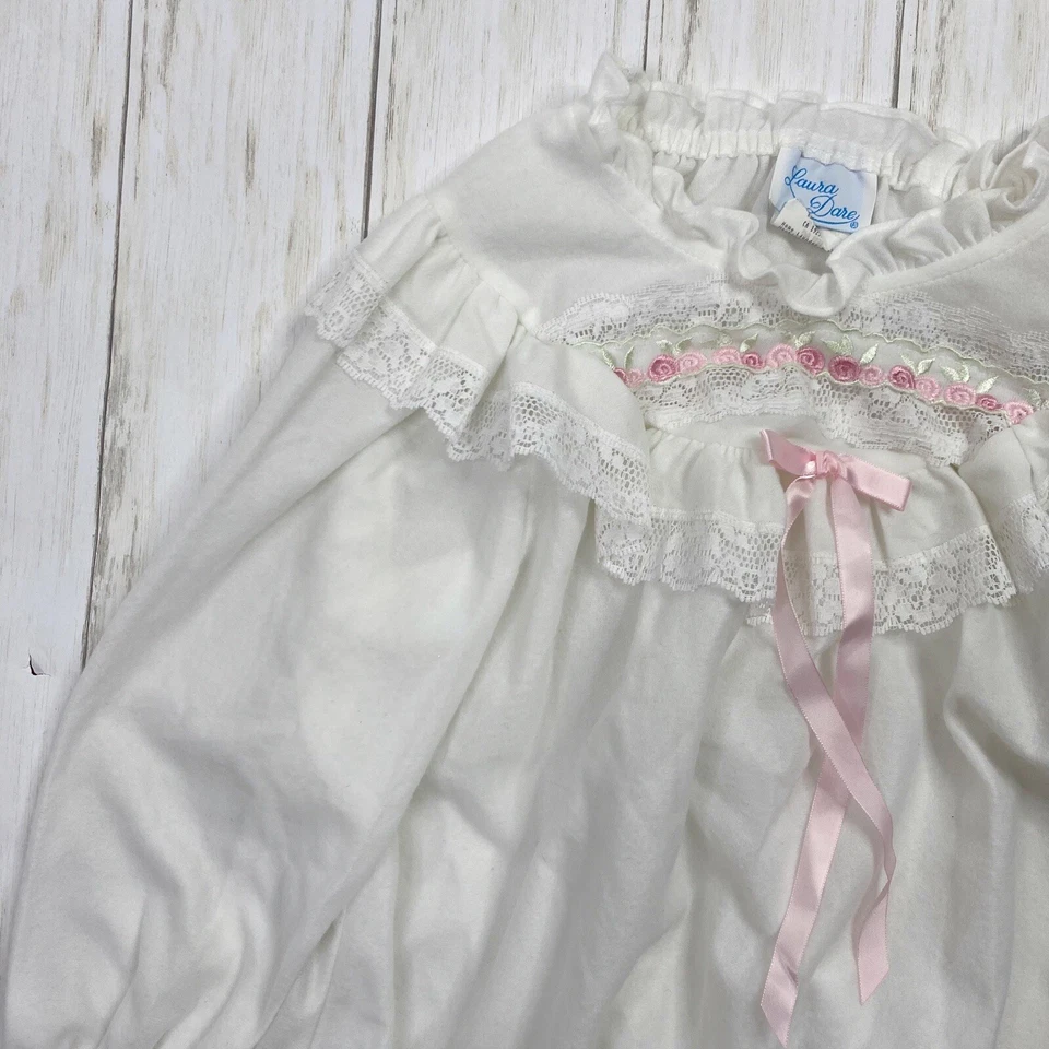 Vintage Laura Dare Girls Size 8 White Flannel Long Sleeve Lace Sleep Shirt - Image 2 of 4