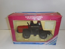 1988 Ertl 1/32 Scale B/O Case/IH 4994 Toy Tractor With Box