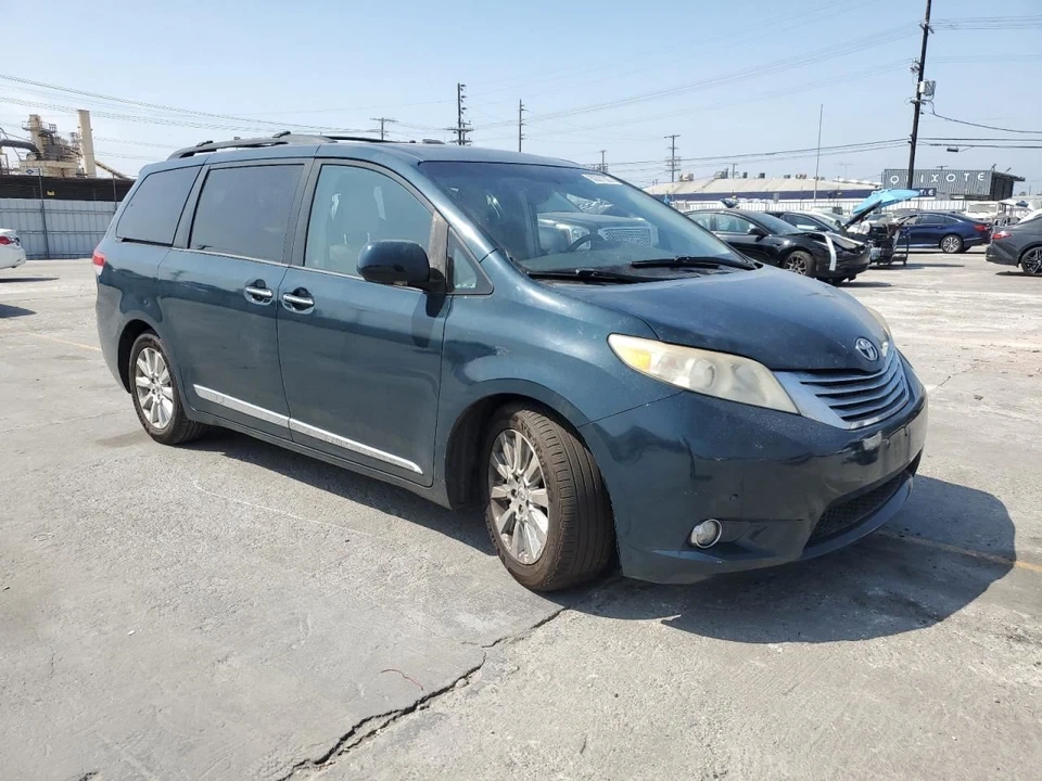 TRANSMISSION OIL COOLER 2012 TOYOTA SIENNA Foto 4 de 4