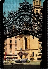 Entrance to Vienna's Imperial Palace Intricate Gate/Cars Continental Postcard
