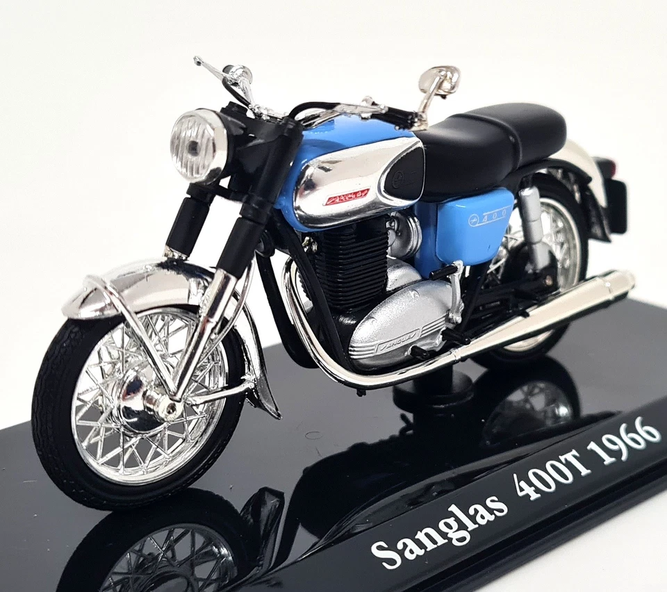 Atlas 1/24 Sanglas 400T 1966 Vintage bike 8.5cms Model Motorbike - Image 3 of 4