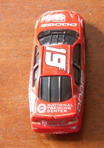 Die-cast #19 Jeremy Mayfield Dodge Nascar - Picture 2 of 7