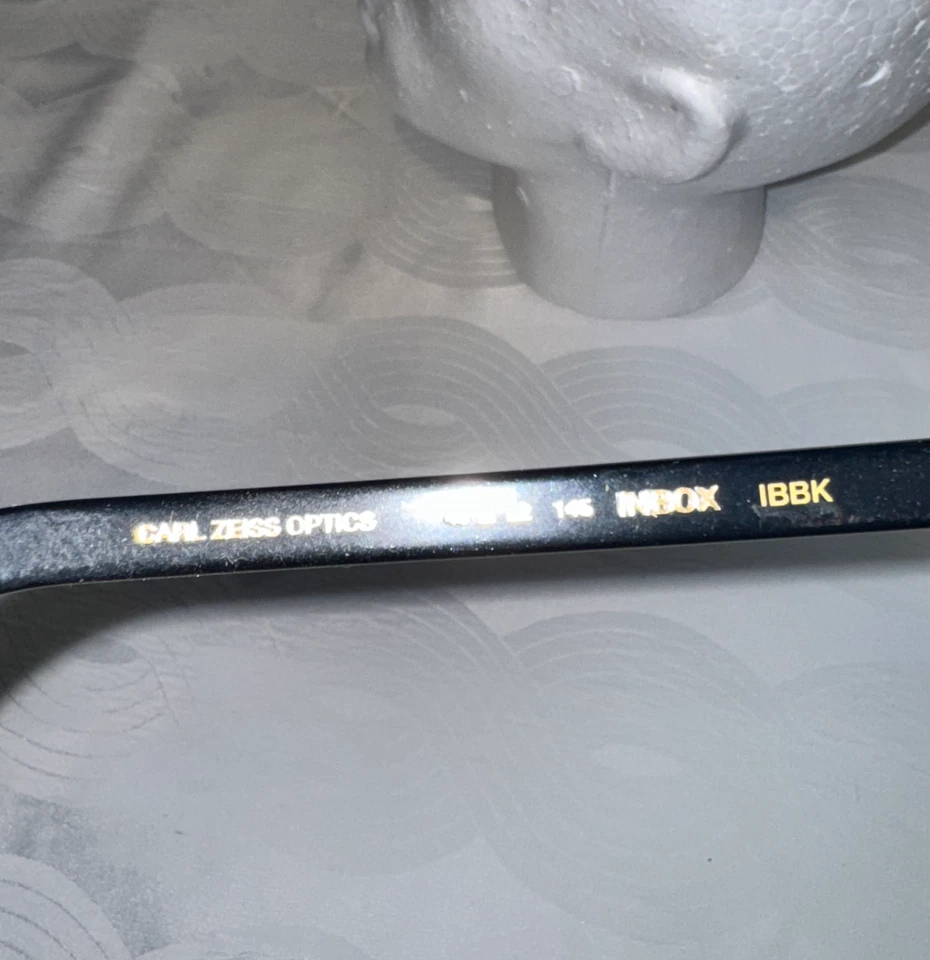 Gafas de sol gris hormiga bandeja de entrada unisex negras brillantes con patrón de lente único negro Foto 3 de 4