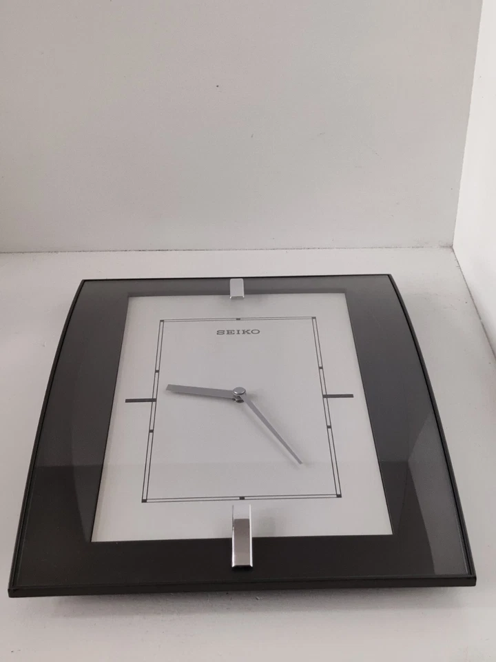Seiko Quartz Wall Clock Rectangular 33x25cm Silver Black White Tested Working - Bild 2 von 4