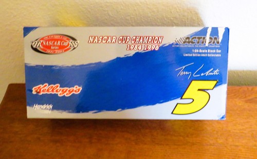 TERRY LABONTE 2003 VICTORY LAP 1/24 ACTION DIECAST