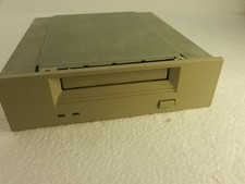 C5685A HP SCSI LVD/SE DDS4 20/40GB Internal Storage Drive Beige 3.5  - VINTAGE