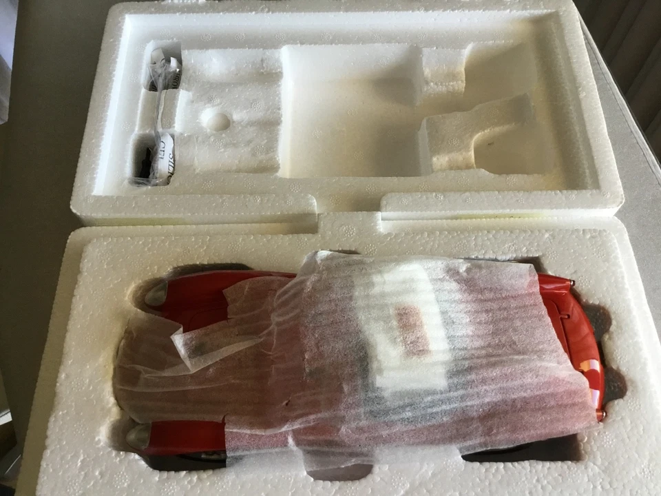 CMC 1/18 Ferrari Testarossa M071 - Immagine 3 di 4