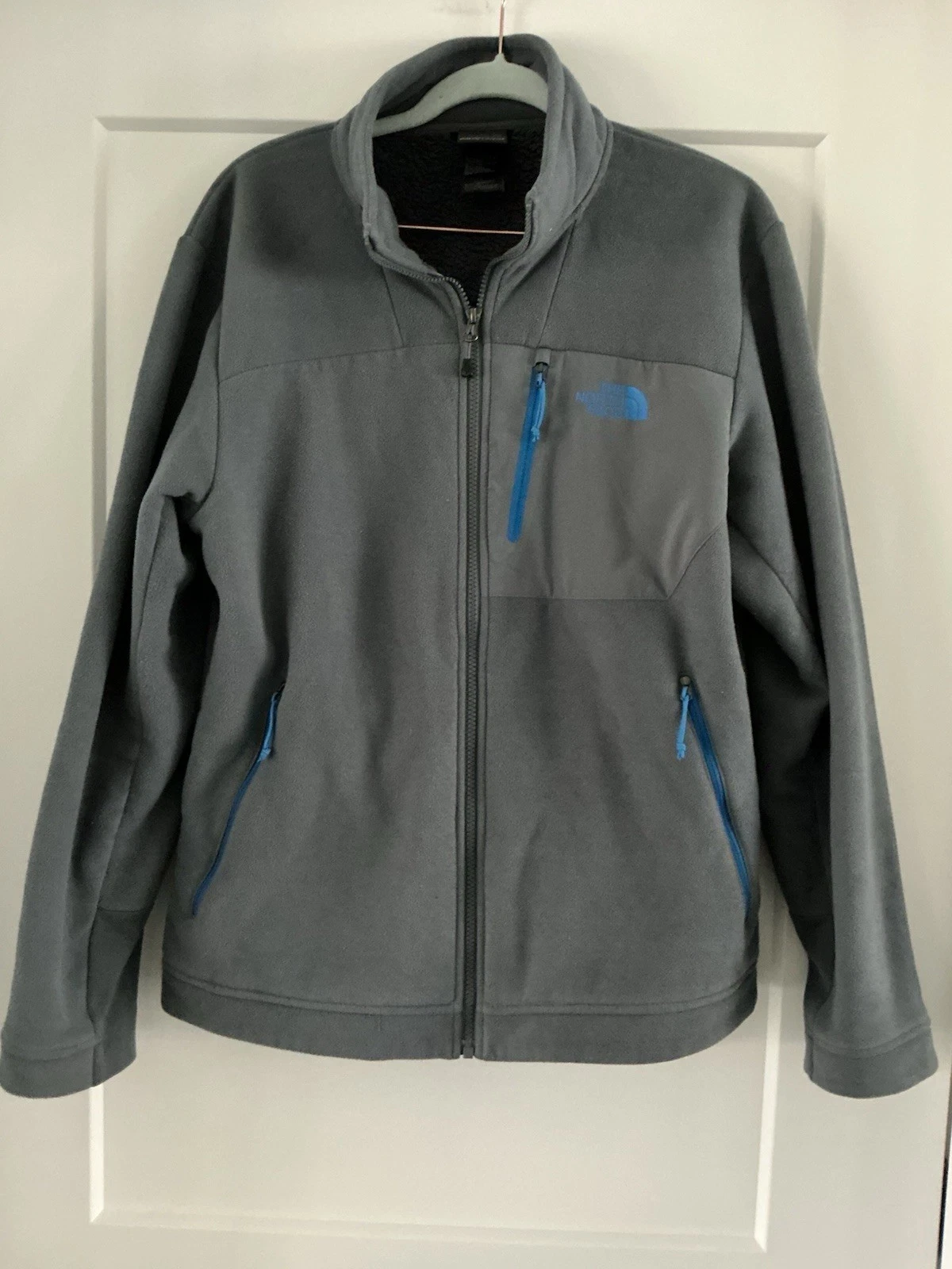 The North Face Men’s Medium Gray Full Zip Fleece Jacket Softshell Chest...