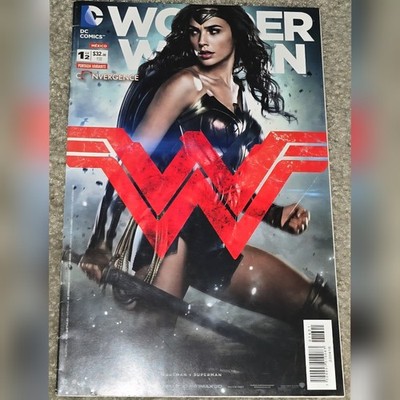 Rare HTF Wonder Woman 50 MX 1 Gal Gadot Convention Exclusive Foreign Variant B