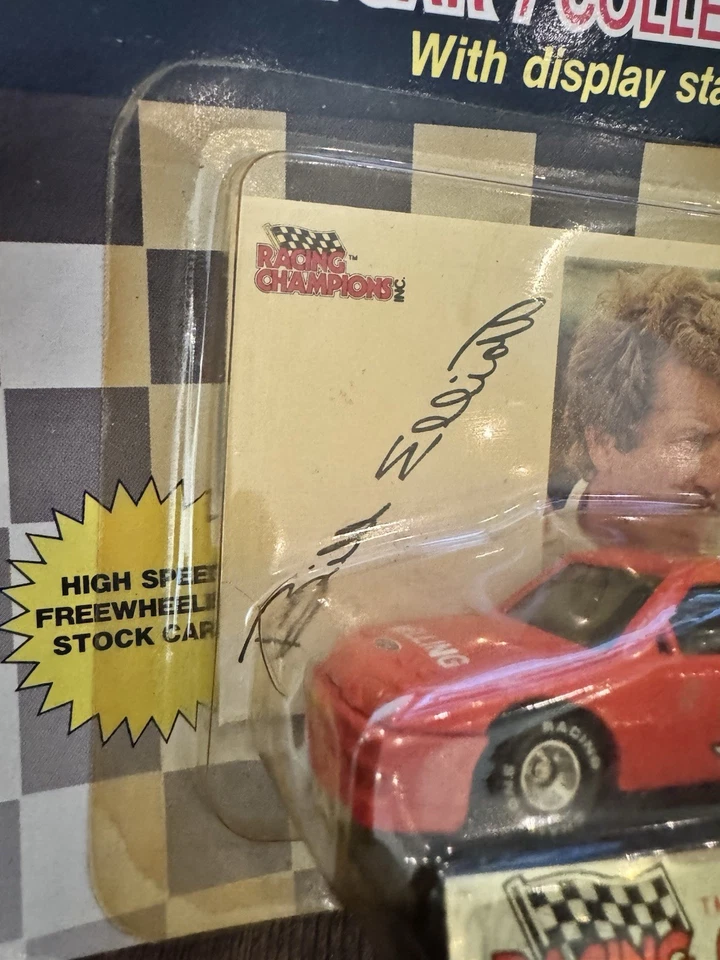 Autographed Racing Champions 1989 Bill Elliott Series 1  Blue Stripe on Trunk - Image 3 of 4