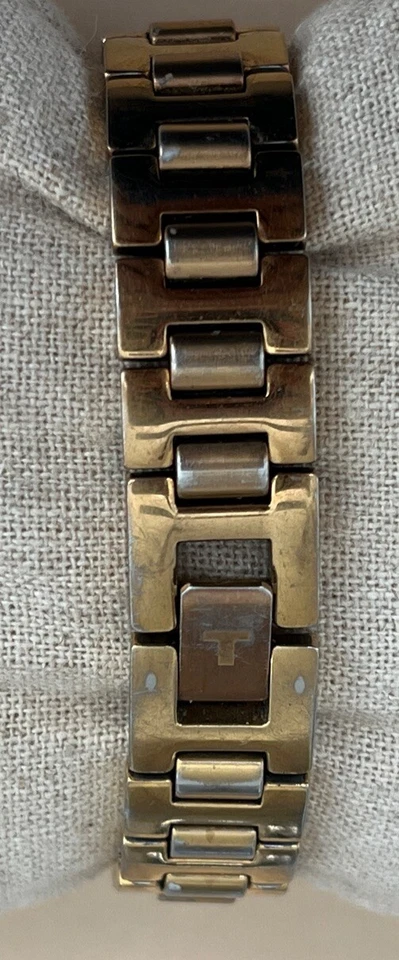 TISSOT gold Swiss Made G331K Sapphire Crystal Gold Plated Watch -new battery - Изображение 3 из 4