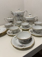 Ancien service à thé en porcelaine française 20 pièces, CB Cie, ornement dorée