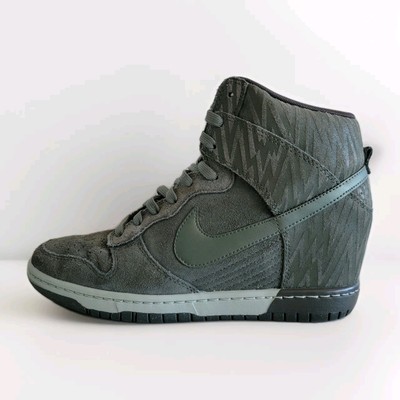 Nike Dunk Sky Hi Wedge Größe UK 7 EUR 41 (543258 302) GRAU