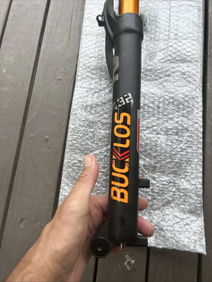 BUCKLOS Air Fork, 27,5”, 140mm, Lockout (lockout needs care ), Thru Axle 1X145mm - Image 3 of 4