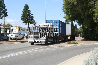 LKW Foto Kenworth K100 Container-Sattelauflieger Australien weiß #g6yp