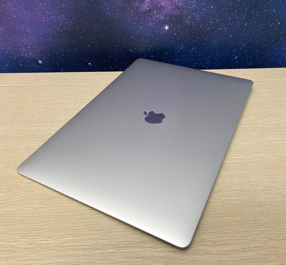 Original Apple Macbook Pro 15
