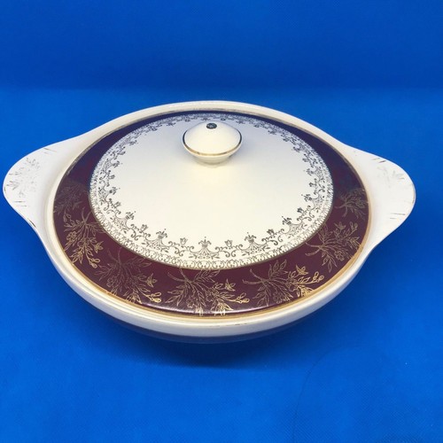Vintage J & G MEAKIN Sol Golden Court Burgundy LUNCH PLATES, GRAVY BOAT, TUREENS - Picture 10 of 30
