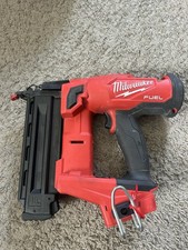 Milwaukee M18 Fuel Brushless 18ga Brad Nailer 