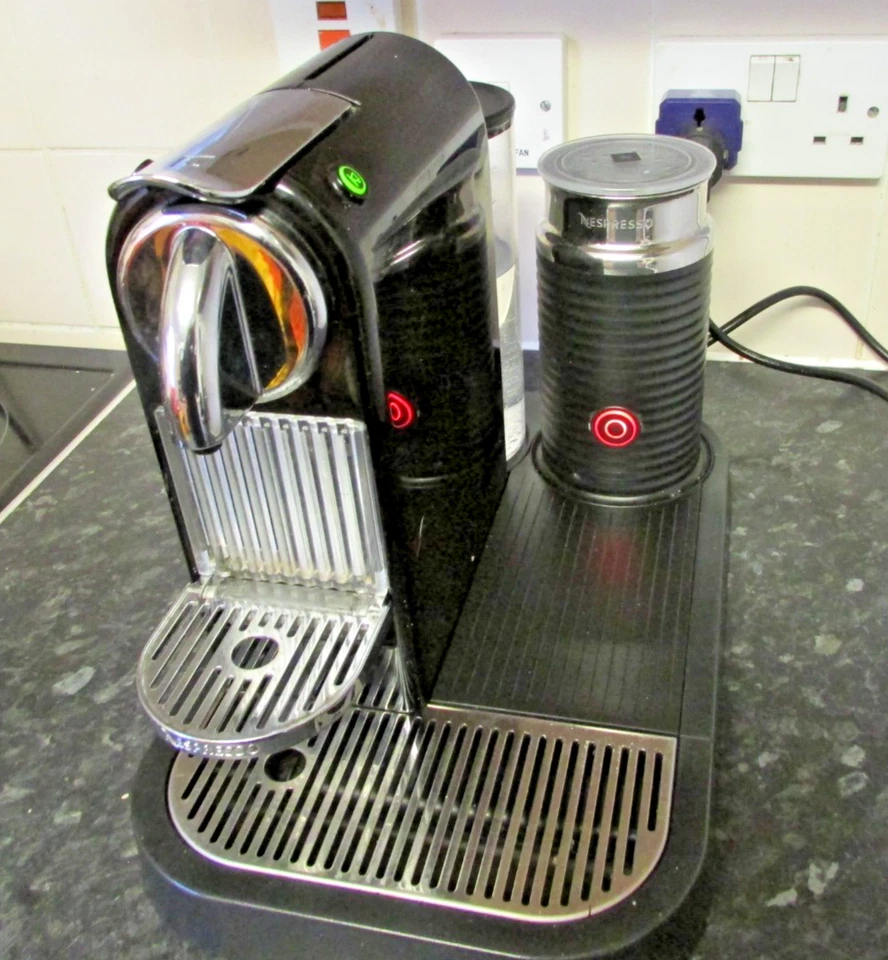 Nespresso CitiZ & Milk, photo 1 of 5