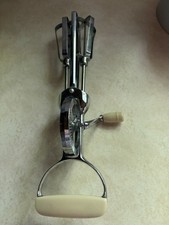 Manual Handheld Egg Beater Mixer, Chrome Metal, Silver/Beige Handle, 2 Beaters