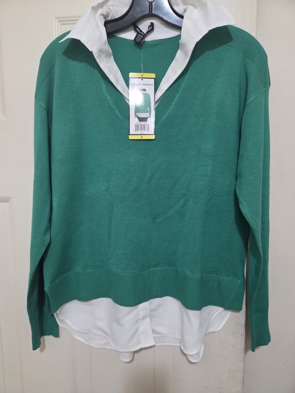 Women's  Hilary Radley Green & White Classic Top Size S