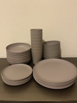 50% discount - 40pcs  Plastic Dinnerware Set, Large Size, Gray, BPA-Free Eco