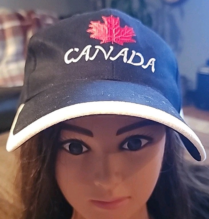 Canada Red Maple Leaf ADJUSTABLE CURVED BILL HAT … - image 1