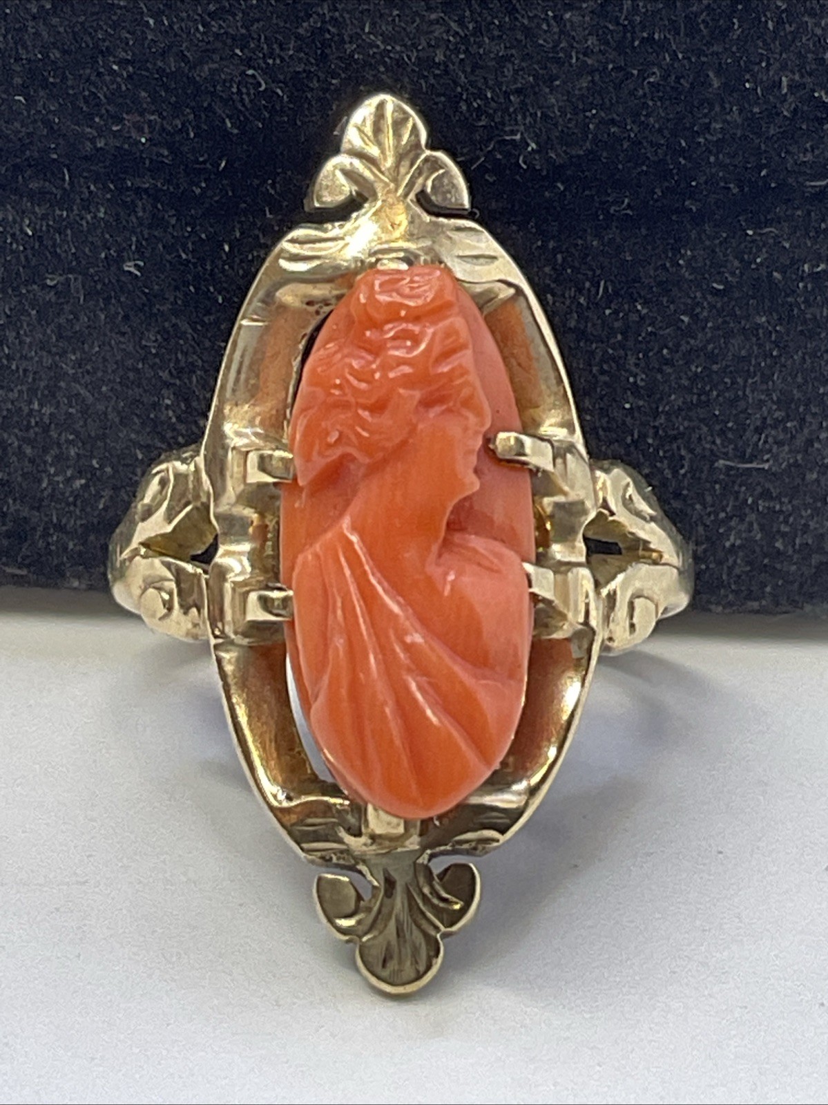 ANTIQUE HANDMADE Solid 9K Yellow Gold Carved Cora… - image 16