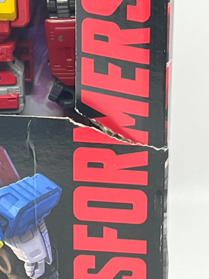 The Transformers: The Movie Generations Studio Series Voyager Class Figurine Aut - Image 3 of 4