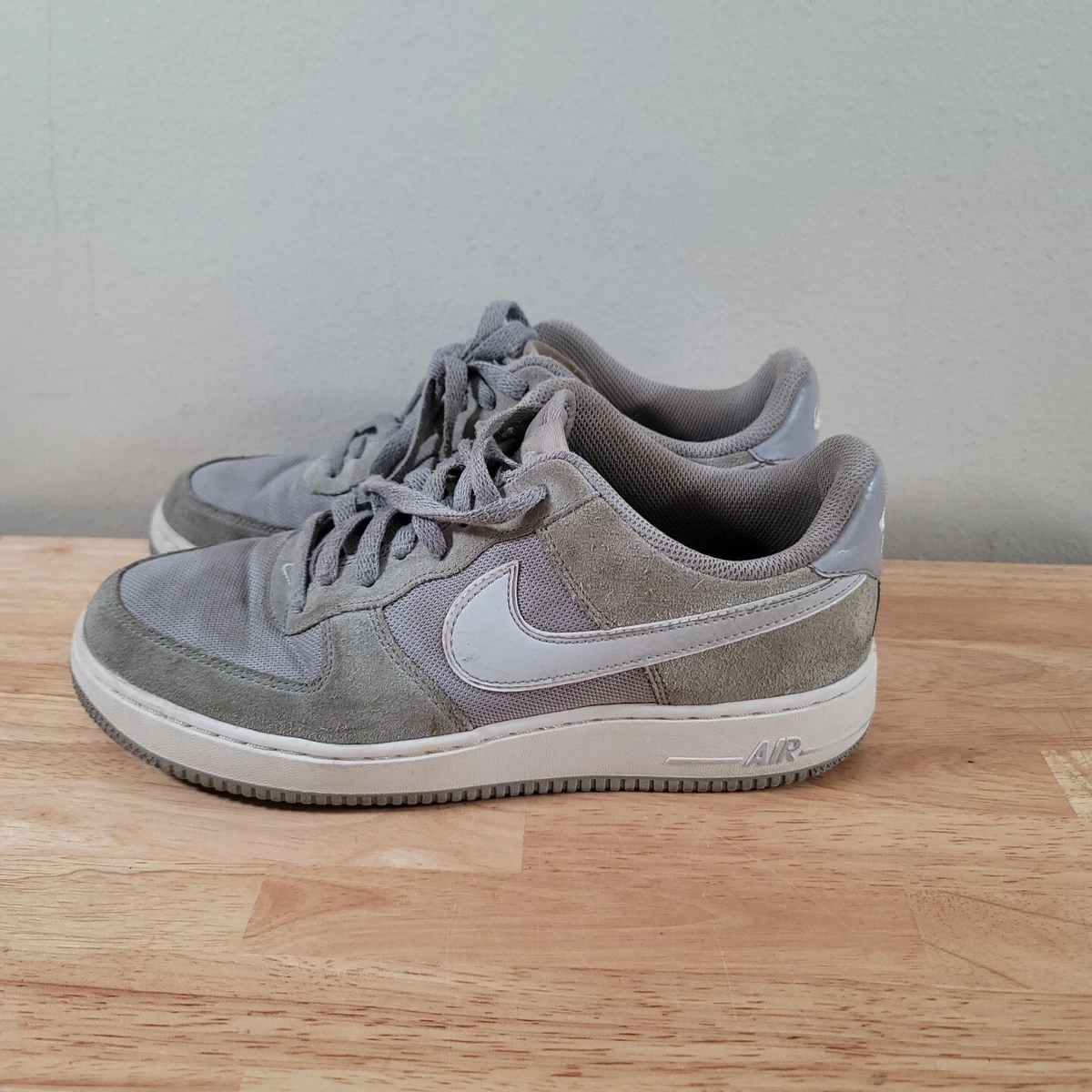 Nike Air Force 1 Wolf Grey Pure Platinum 488298 090 MEN SIZE 9 PREOWNED