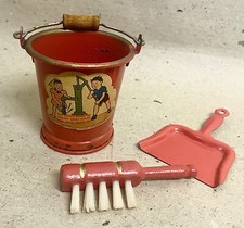 Alt kleiner Kinder - Eimer / Puppeneimer mit Schaufel und Besen / Puppenstube