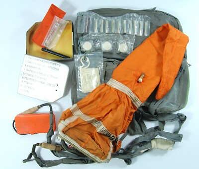 NAZ-7M SURVIVAL LIFE SET AIR FORCE SPACE PILOT RUSSIAN SOVIET SOS