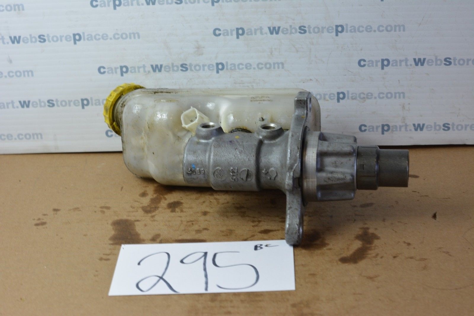 10 11 12 13 14 15 Dodge Caravan 3.8L Auto FWD Used Master Brake Cylinder #295-BC